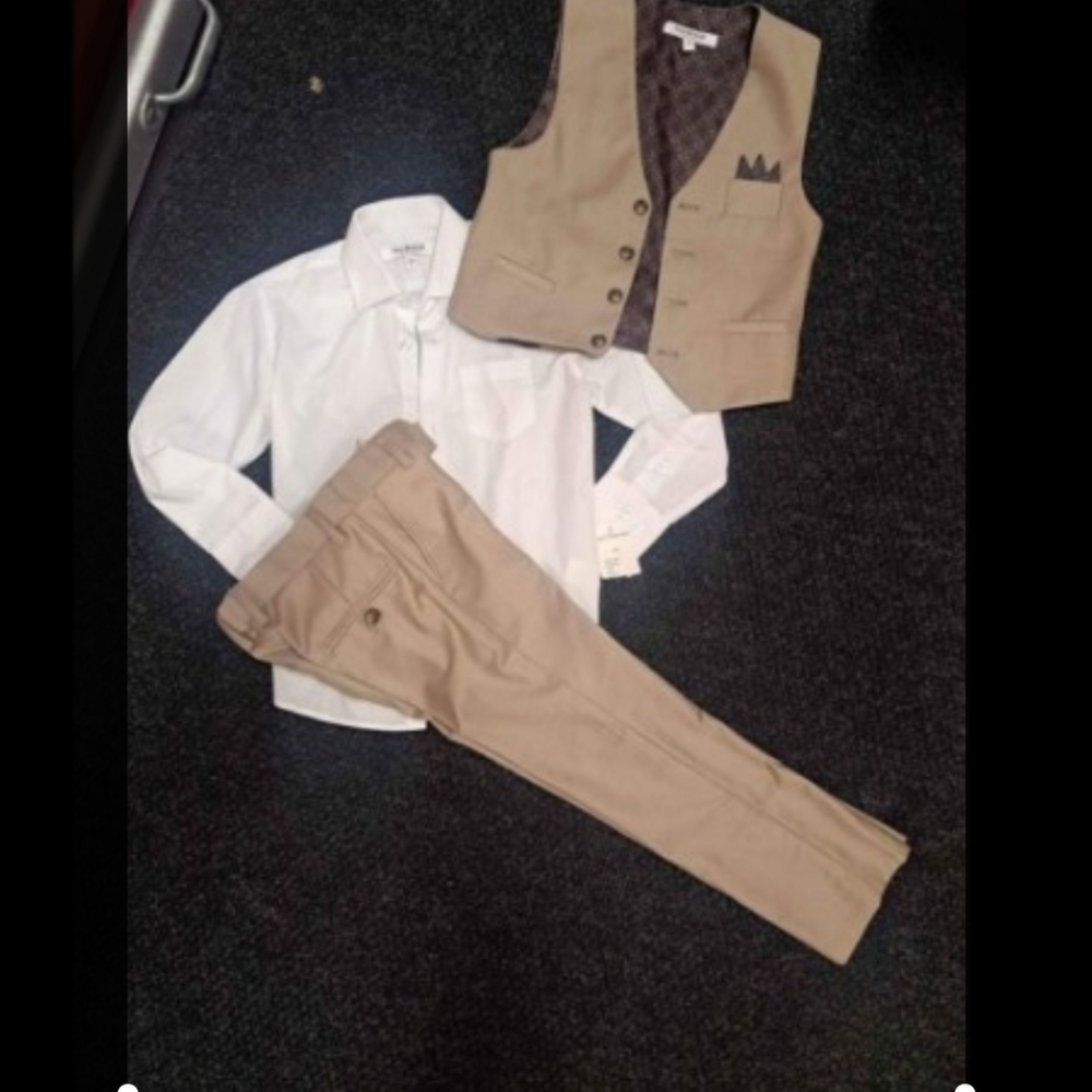 Boys Size 5/6 suit